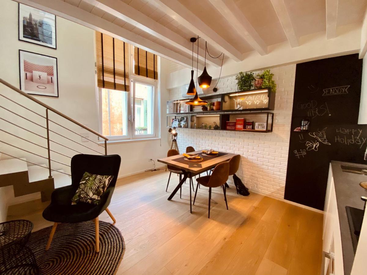 Volto Corte Farina Apartments - Luxury Lofts เวโรนา ภายนอก รูปภาพ