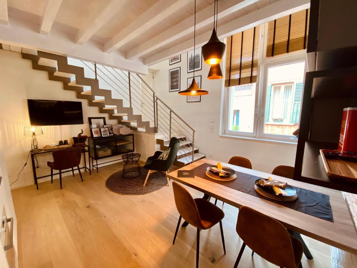 Volto Corte Farina Apartments - Luxury Lofts เวโรนา ภายนอก รูปภาพ